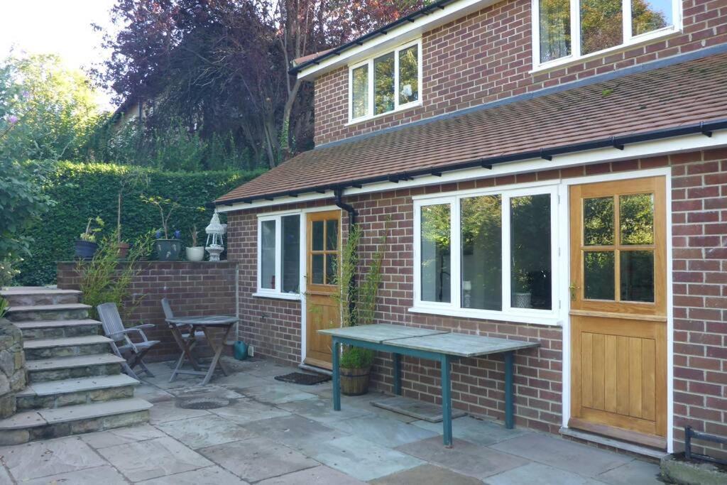 Appartamento Halcyon Harrogate Esterno foto